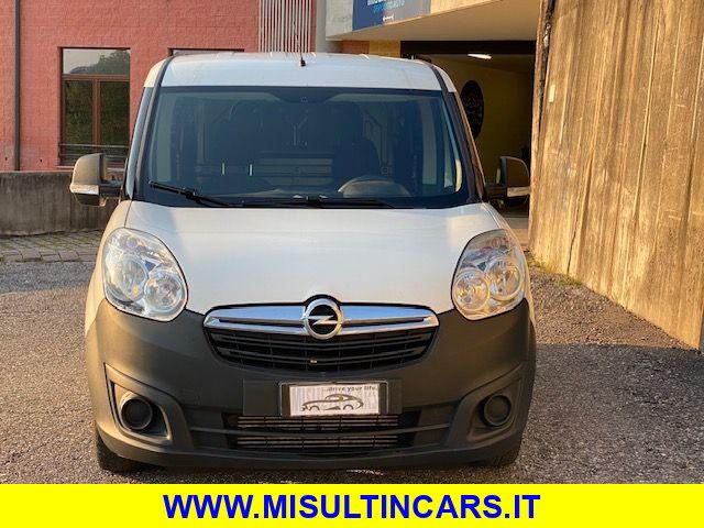OPEL Combo usata, con Airbag