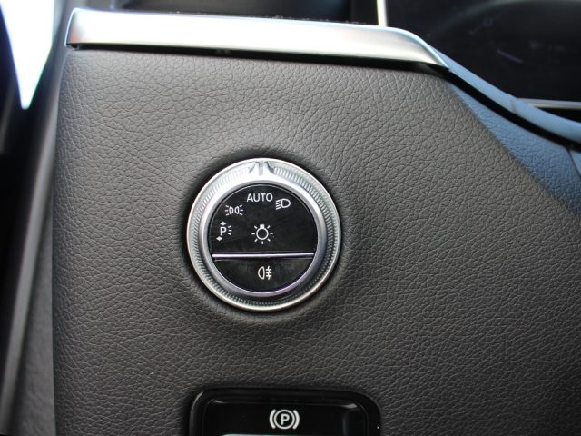 MERCEDES-BENZ GLC 220 usata, con Luci diurne LED
