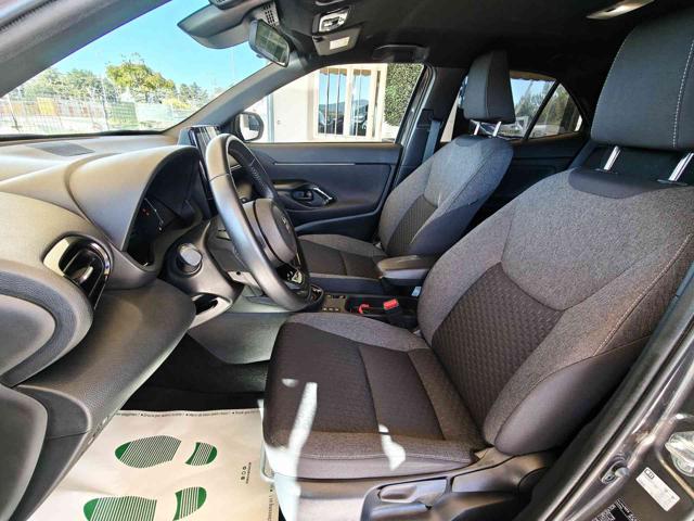 TOYOTA Yaris Cross usata, con Controllo automatico clima