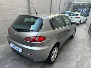 ALFA ROMEO 147 usata, con Airbag Passeggero