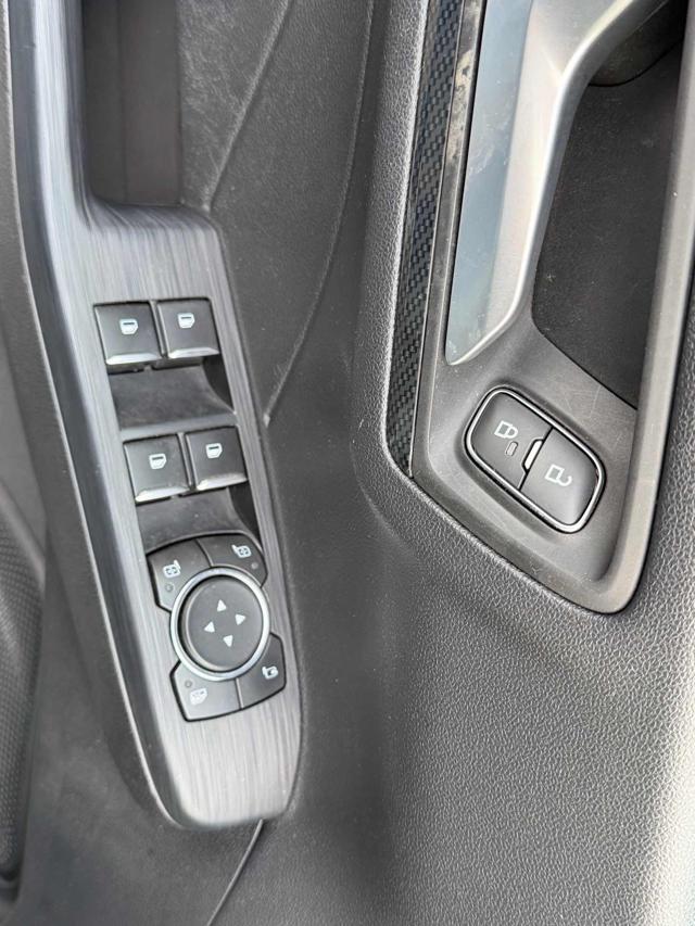 FORD Kuga usata, con USB