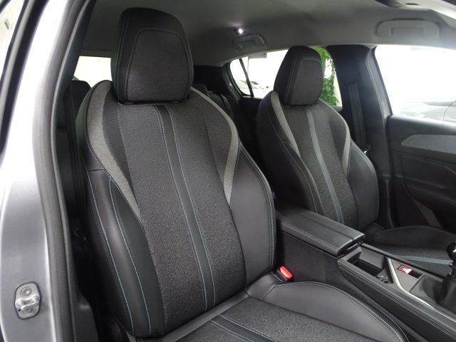 PEUGEOT 308 usata, con Servosterzo