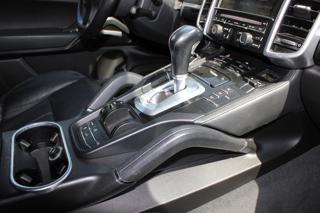 PORSCHE Cayenne usata, con Park Distance Control
