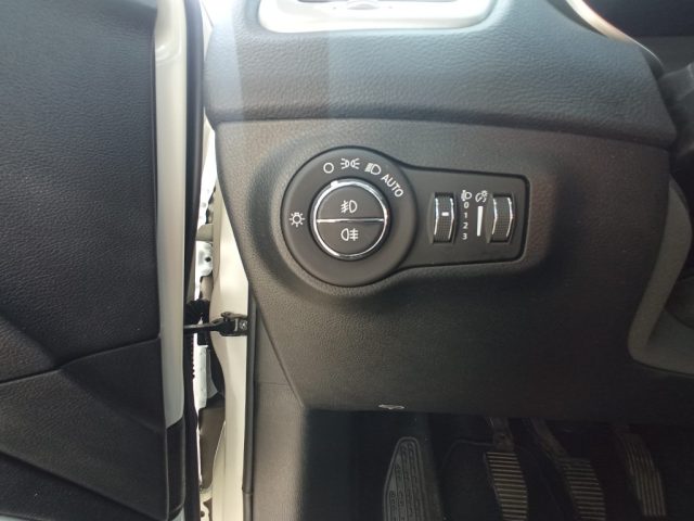 JEEP Compass usata, con Sedile posteriore sdoppiato