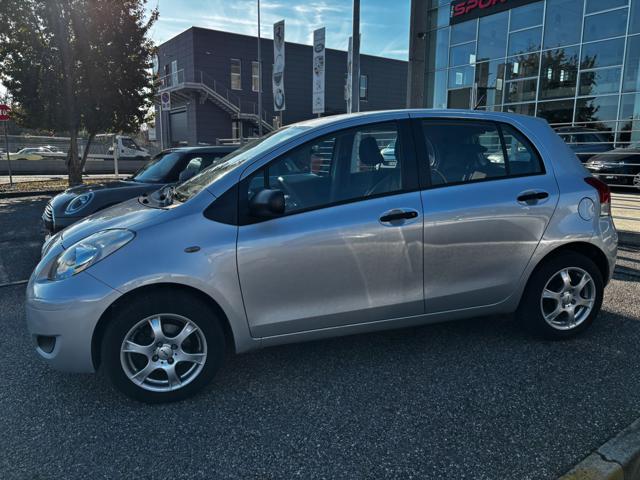 TOYOTA Yaris usata, con Airbag