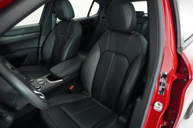 ALFA ROMEO Stelvio usata, con Specchietti laterali elettrici