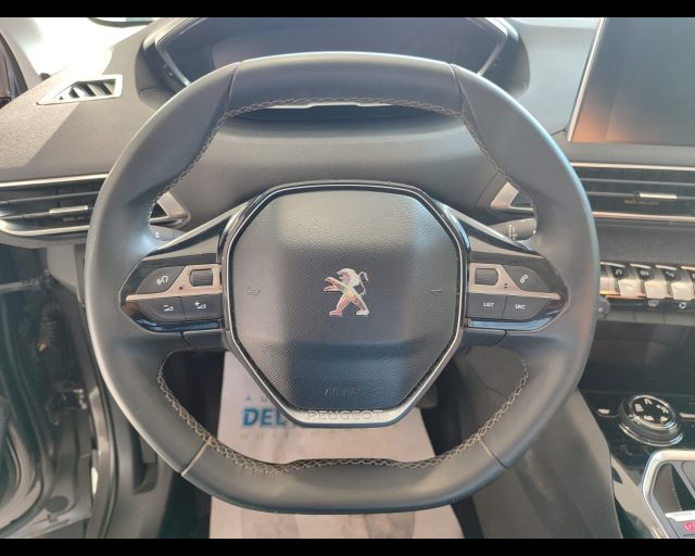 PEUGEOT 5008 usata, con Sensore di luce