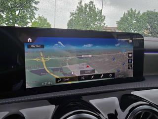 MERCEDES-BENZ CLA 200 usata, con Park Distance Control