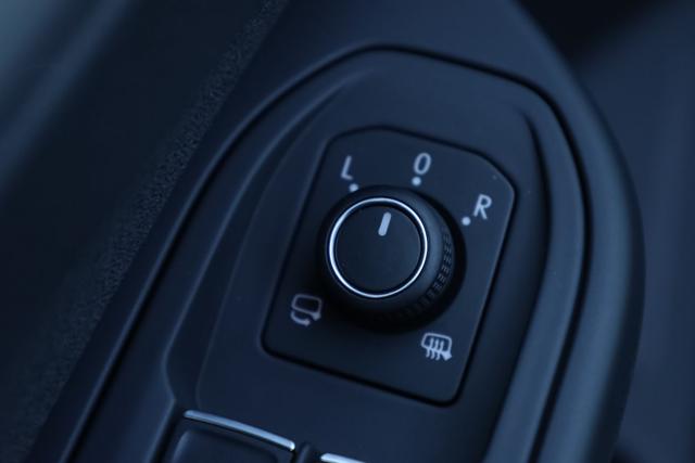 VOLKSWAGEN Golf usata, con Frenata d