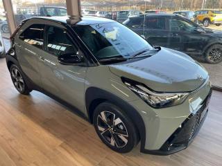 TOYOTA Aygo X usata, con Autoradio