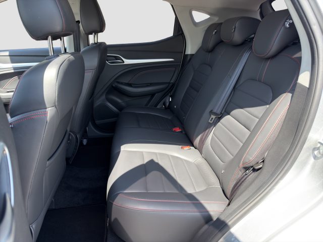 MG ZS usata 10