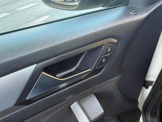VOLKSWAGEN T-Roc usata, con Sedile posteriore sdoppiato