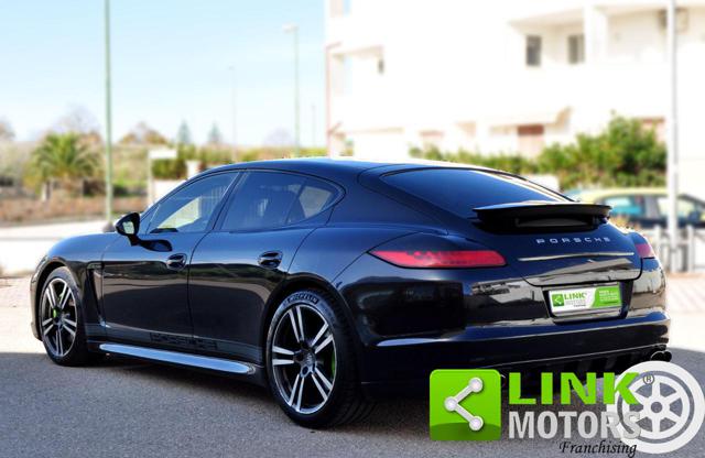 PORSCHE Panamera usata, con Autoradio