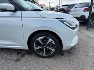 SUZUKI Swift usata, con Sedile posteriore sdoppiato