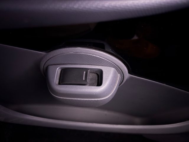 PEUGEOT 107 usata 14