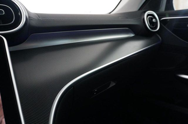 MERCEDES-BENZ C 220 usata, con Fari LED