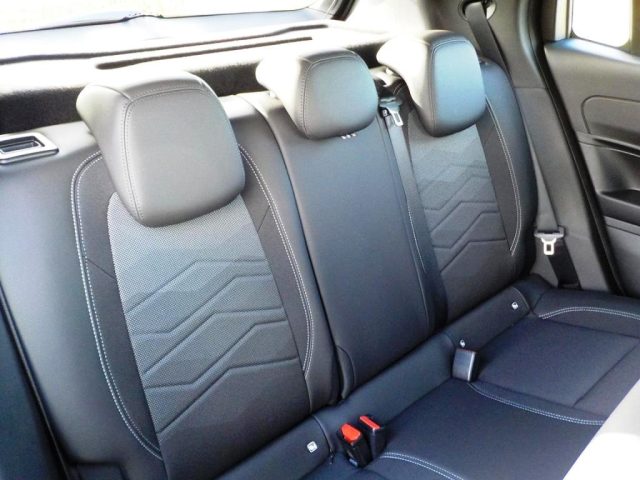 JEEP Avenger usata, con Sensori di parcheggio posteriori