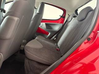 PEUGEOT 107 usata 11