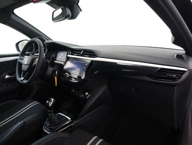 OPEL Corsa usata, con ESP