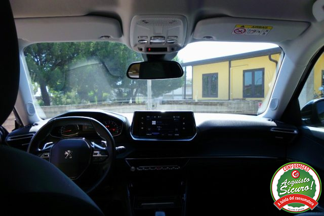PEUGEOT 2008 usata, con Interni in pelle