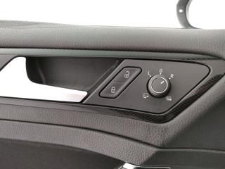 VOLKSWAGEN Golf usata, con Boardcomputer