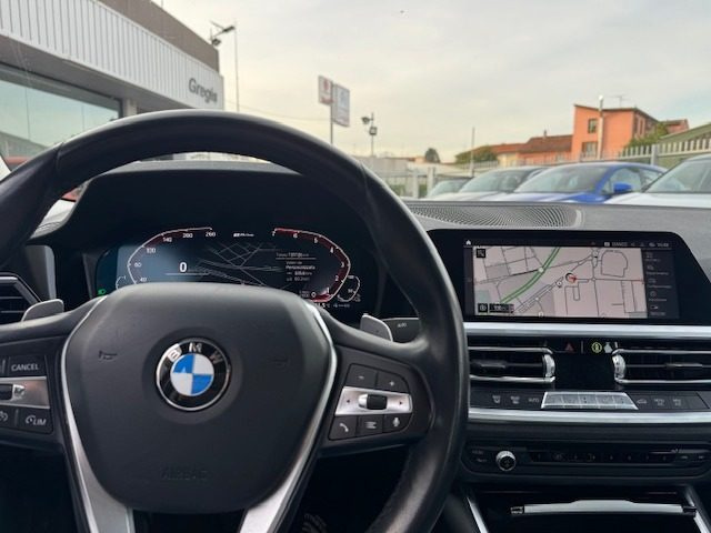 BMW 330 usata, con Cruise Control