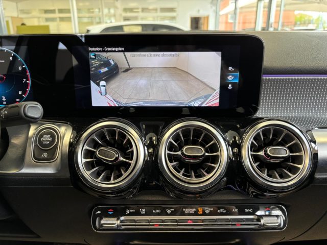 MERCEDES-BENZ GLB 200 usata, con Cruise Control