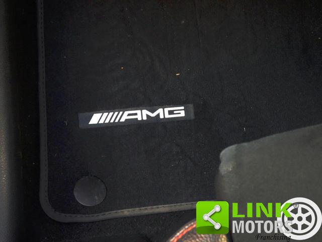 MERCEDES-BENZ B 180 usata, con Leve al volante