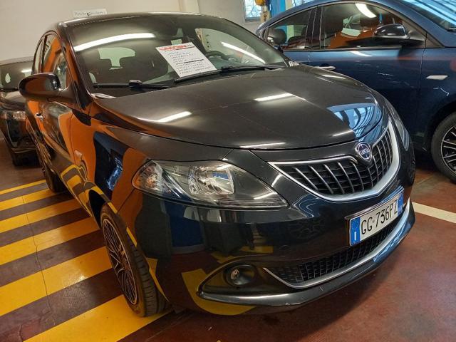 LANCIA Ypsilon usata, con Airbag