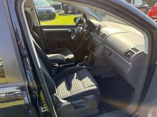 VOLKSWAGEN Touran usata, con Controllo trazione