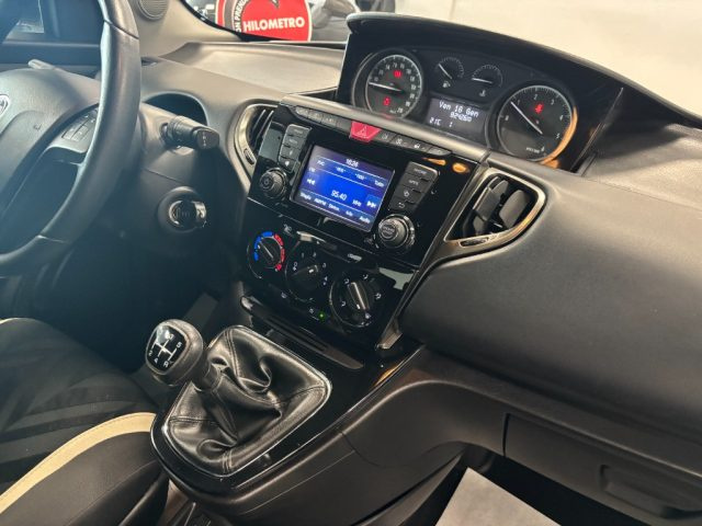 LANCIA Ypsilon usata, con ESP