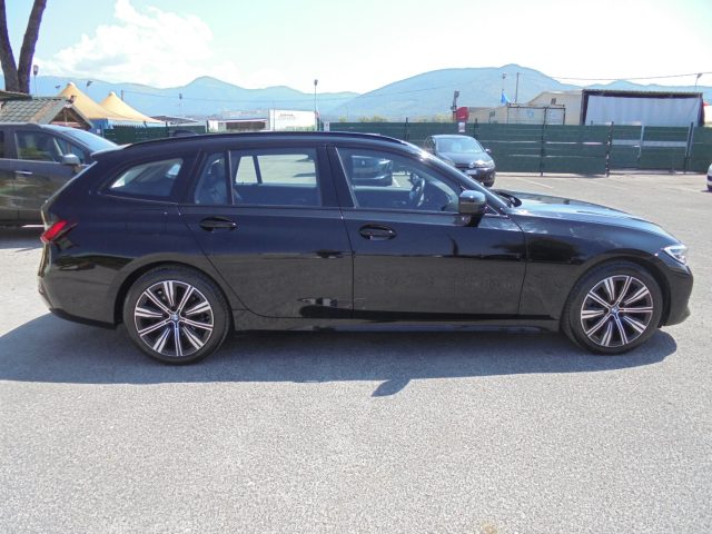BMW 318 usata, con Sensori di parcheggio posteriori