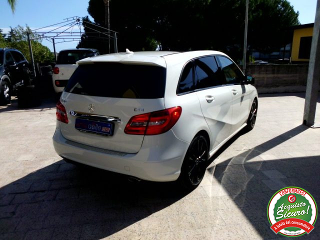 MERCEDES-BENZ B 180 usata, con Boardcomputer