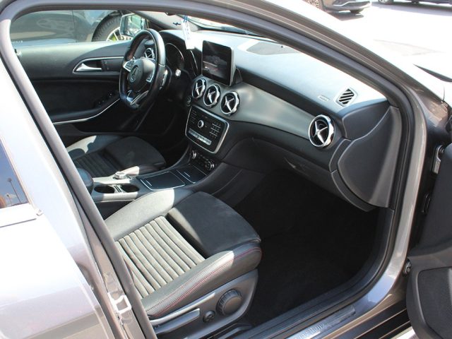 MERCEDES-BENZ GLA 200 usata, con Cruise Control