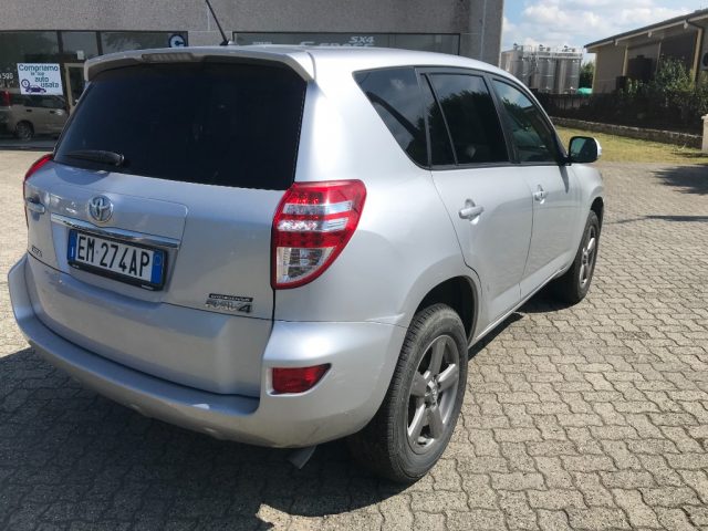 TOYOTA RAV 4 usata, con Airbag laterali
