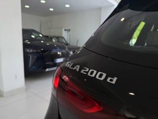 MERCEDES-BENZ GLA 200 usata, con Controllo automatico clima