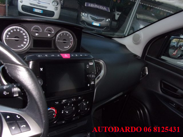LANCIA Ypsilon usata, con Autoradio digitale