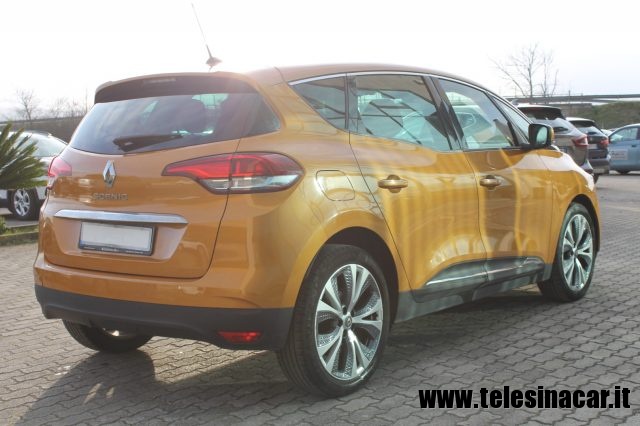 RENAULT Scenic usata, con Cerchi in lega