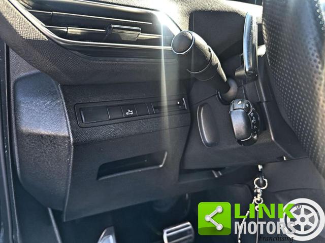 PEUGEOT 3008 usata, con USB