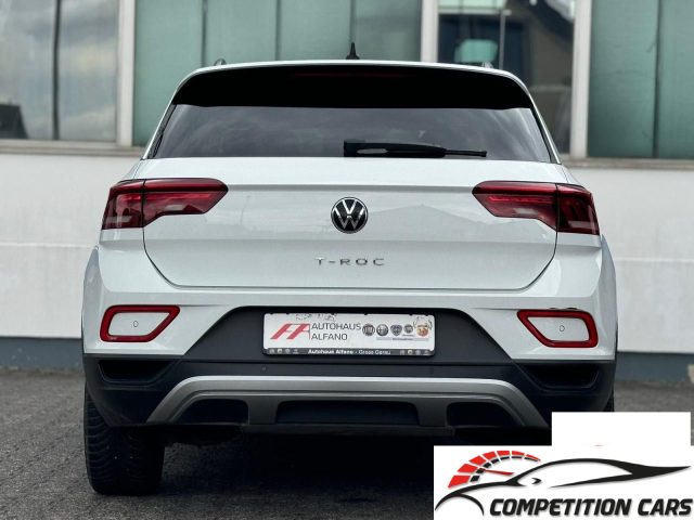 VOLKSWAGEN T-Roc usata, con Autoradio