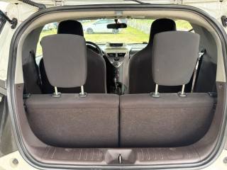 TOYOTA iQ usata, con MP3