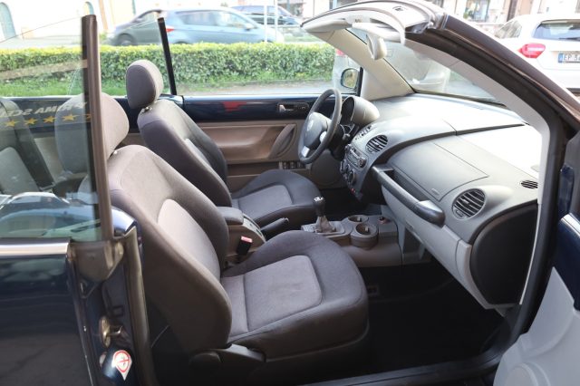 VOLKSWAGEN New Beetle usata 65