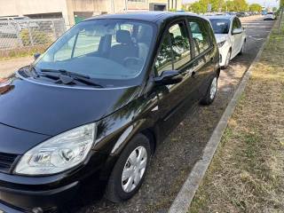 RENAULT Grand Scenic usata, con Cerchi in lega