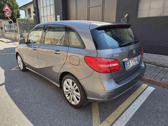MERCEDES-BENZ B 180 usata, con Alzacristalli elettrici