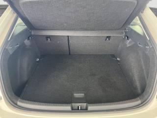 VOLKSWAGEN Taigo usata 12