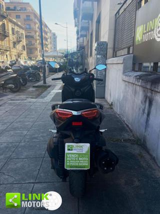YAMAHA X-Max 400 usata 5