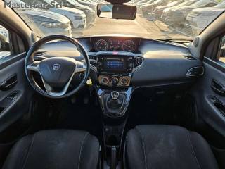 LANCIA Ypsilon usata, con ESP