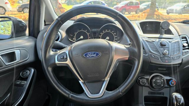 FORD Fiesta usata, con Autoradio digitale