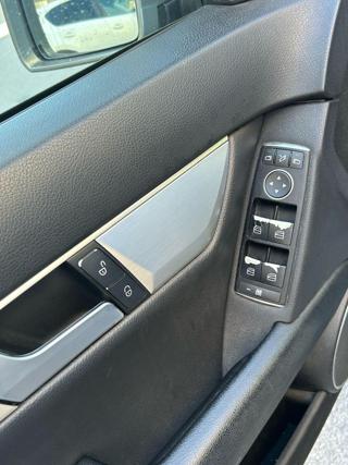 MERCEDES-BENZ C 220 usata, con Controllo automatico clima