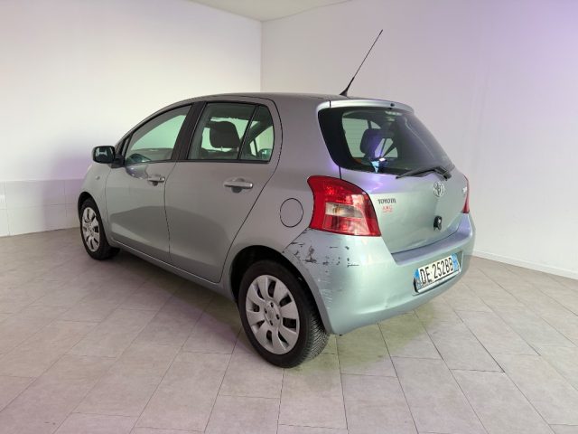 TOYOTA Yaris usata 5